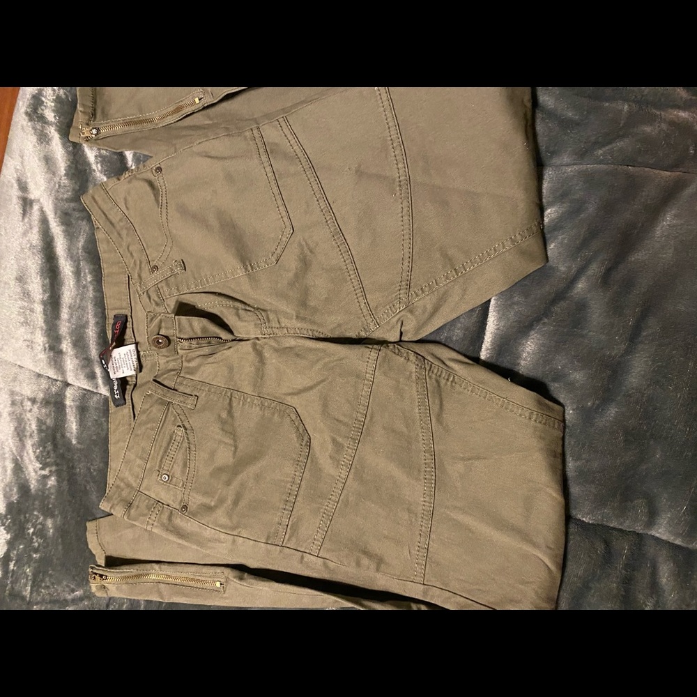 Olive green skinny pants